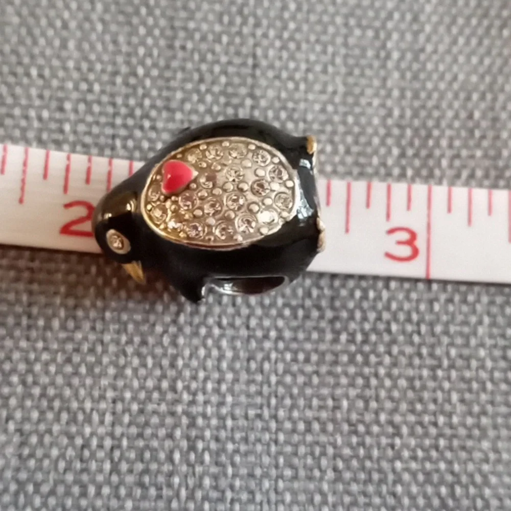 BRIGHTON PENGUIN BLACK ENAMEL AND WHITE CRYSTAL BEAD - Picture 7 of 8